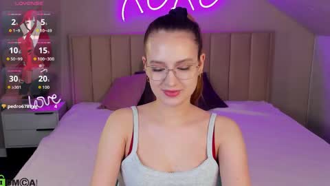 Mia online show from 8, 6, 2026