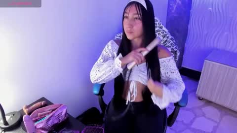       online show from 3, 10, 2025