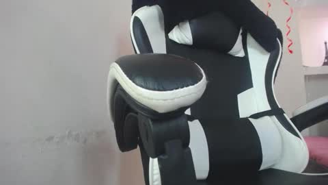       online show from 16, 11, 2025