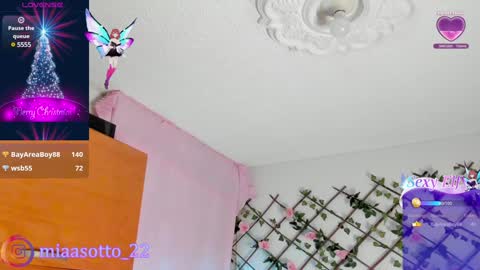 Maria Fernanda online show from 9, 12, 2024