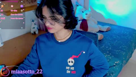 Maria Fernanda online show from 8, 1, 2025
