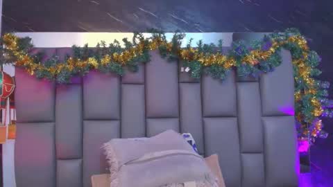 Mia online show from 3, 12, 2025