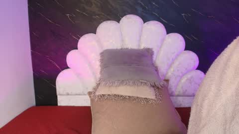 Mia online show from 23, 4, 2026