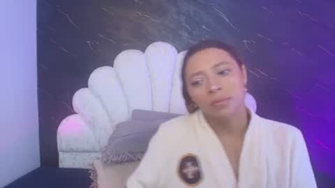 Mia online show from 12, 6, 2026