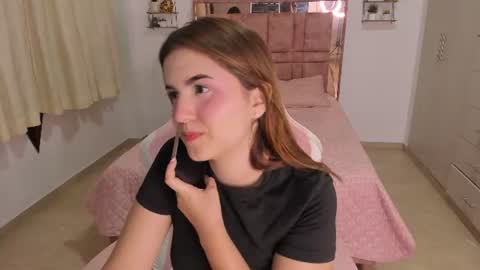 Snapshot of miaacute2 chatting on 18, 7, 2026 Mia online show from 18, 7, 2026