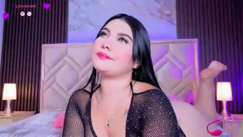 Miaa Farrel online show from 25, 3, 2026