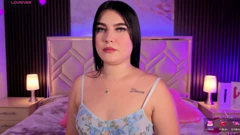 Miaa Farrel online show from 6, 4, 2026