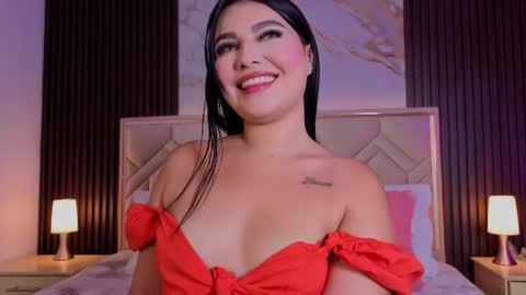 Miaa Farrel online show from 25, 7, 2026