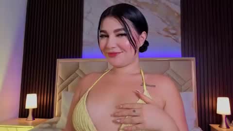 Miaa Farrel online show from 26, 7, 2026
