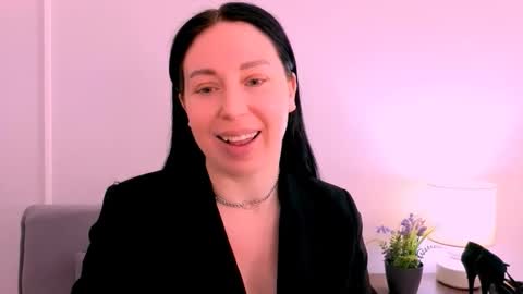 Mia online show from 24, 4, 2026