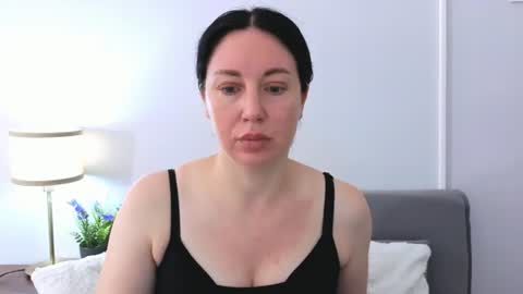 Mia online show from 21, 6, 2026