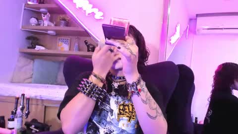 Mia online show from 8, 3, 2025