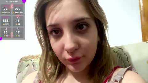 Hi guys Im Mia Im new here help me to figure out how everything works here xD online show from 2, 7, 2026