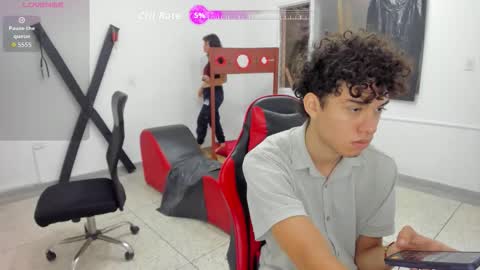 Mia and Max online show from 6, 3, 2026