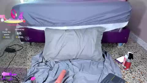 Mia Camille online show from 21, 4, 2026