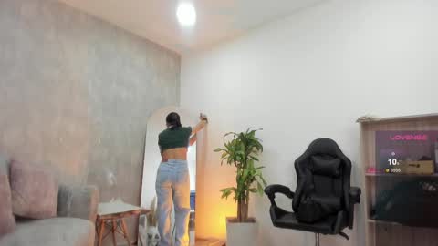 miacooper online show from 4, 10, 2025