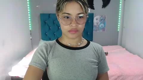 miacumgirl online show from 11, 6, 2026