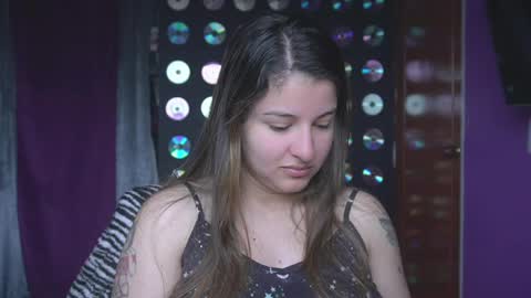 Mia online show from 3, 5, 2026