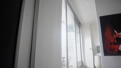 Mia online show from 13, 2, 2025