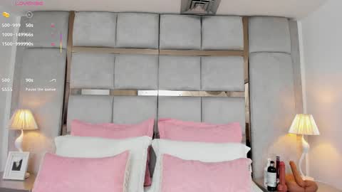 Snapshot of miaebony_ chatting on 9, 10, 2025 Call me Mia online show from 9, 10, 2025