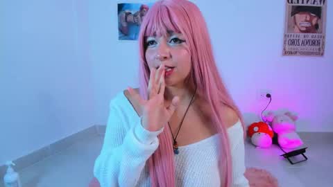 Mia Engels  online show from 2, 10, 2025