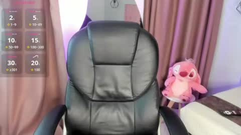 Mia online show from 19, 6, 2026