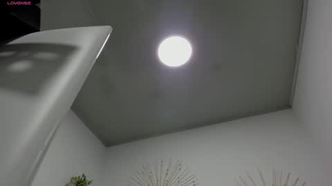 Miah Collins online show from 31, 1, 2025