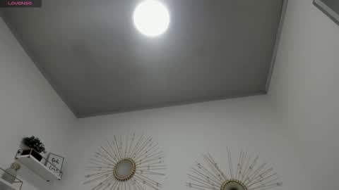 Miah Collins online show from 6, 10, 2025