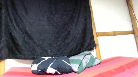 Mia  Sam online show from 20, 4, 2026