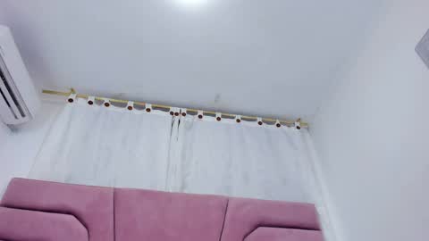 miajhonsonx online show from 22, 4, 2026