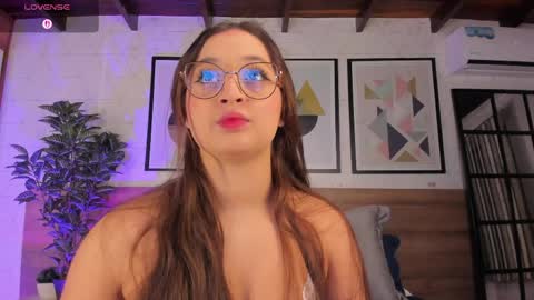 Mia  online show from 30, 3, 2026