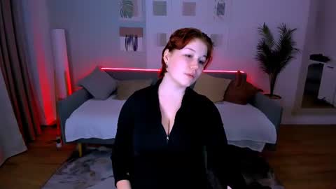 mialacrice online show from 18, 6, 2026