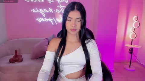 Call me Mia  online show from 23, 4, 2026