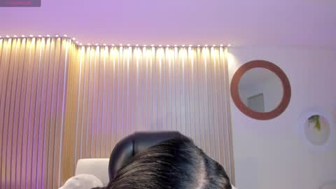 Call me Mia  online show from 25, 4, 2026