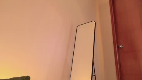 Mia online show from 24, 4, 2026