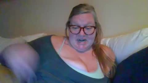 Miamarie555 online show from 4, 2, 2026