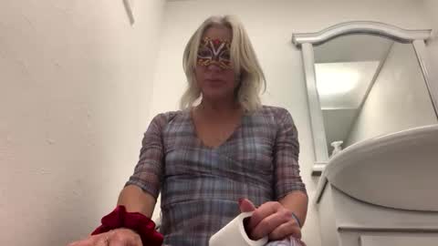 miamitransgirl305 online show from 28, 4, 2026