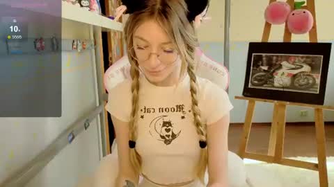 MiaMoon online show from 19, 6, 2026