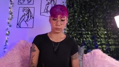 Mia Morgann online show from 5, 10, 2025