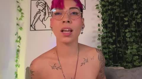 Mia Morgann online show from 18, 12, 2025