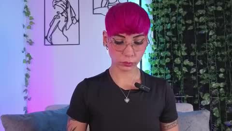 Mia Morgann online show from 13, 2, 2026