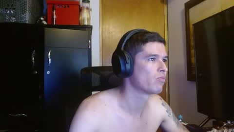 Snapshot of miaou_miaou chatting on 5, 3, 2025 miaou_miaou online show from 5, 3, 2025