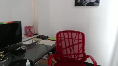 Mia Peyton   online show from 30, 10, 2025