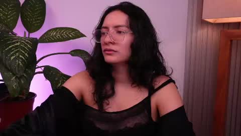 MIAPORTMANN online show from 10, 6, 2026