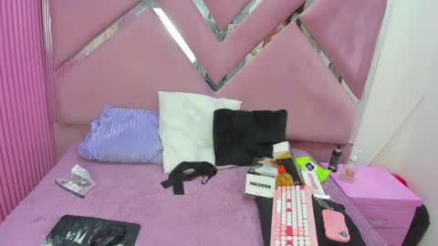 Miarose 69 online show from 18, 6, 2026