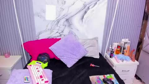 Miarose 69 online show from 4, 7, 2026