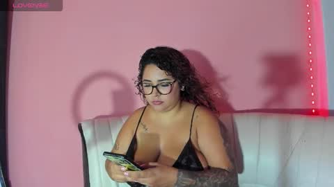 Snapshot of miasexxxydoll chatting on 3, 6, 2026 miasexxxydoll online show from 3, 6, 2026