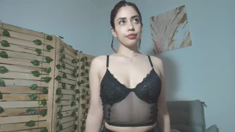 Snapshot of miasilva1 chatting on 3, 6, 2026 miasilva1 online show from 3, 6, 2026