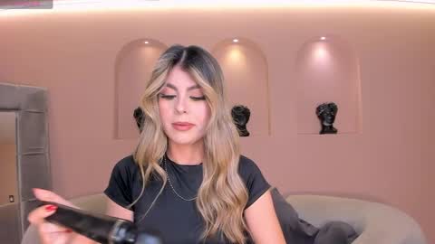 Snapshot of miasilvax chatting on 28, 5, 2026 Mia Silva online show from 28, 5, 2026