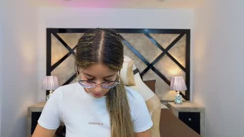 Mia online show from 16, 7, 2026